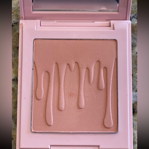 Kylie Cosmetics Other - Kylie Cosmetics Blush Close To Perfect
